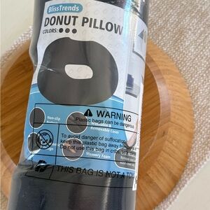💖3 for $25 bundle💖 BlissTrends Black Donut Pillow